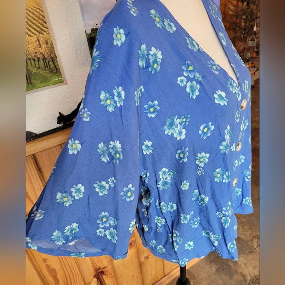 NWT Luq Top - Picture 3 of 5